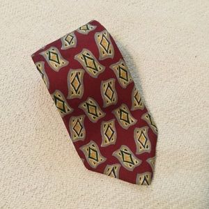 Silk necktie